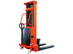 國產(chǎn)CTD1520半電動堆高車的特點(diǎn),半電動裝卸車的設(shè)計原理
